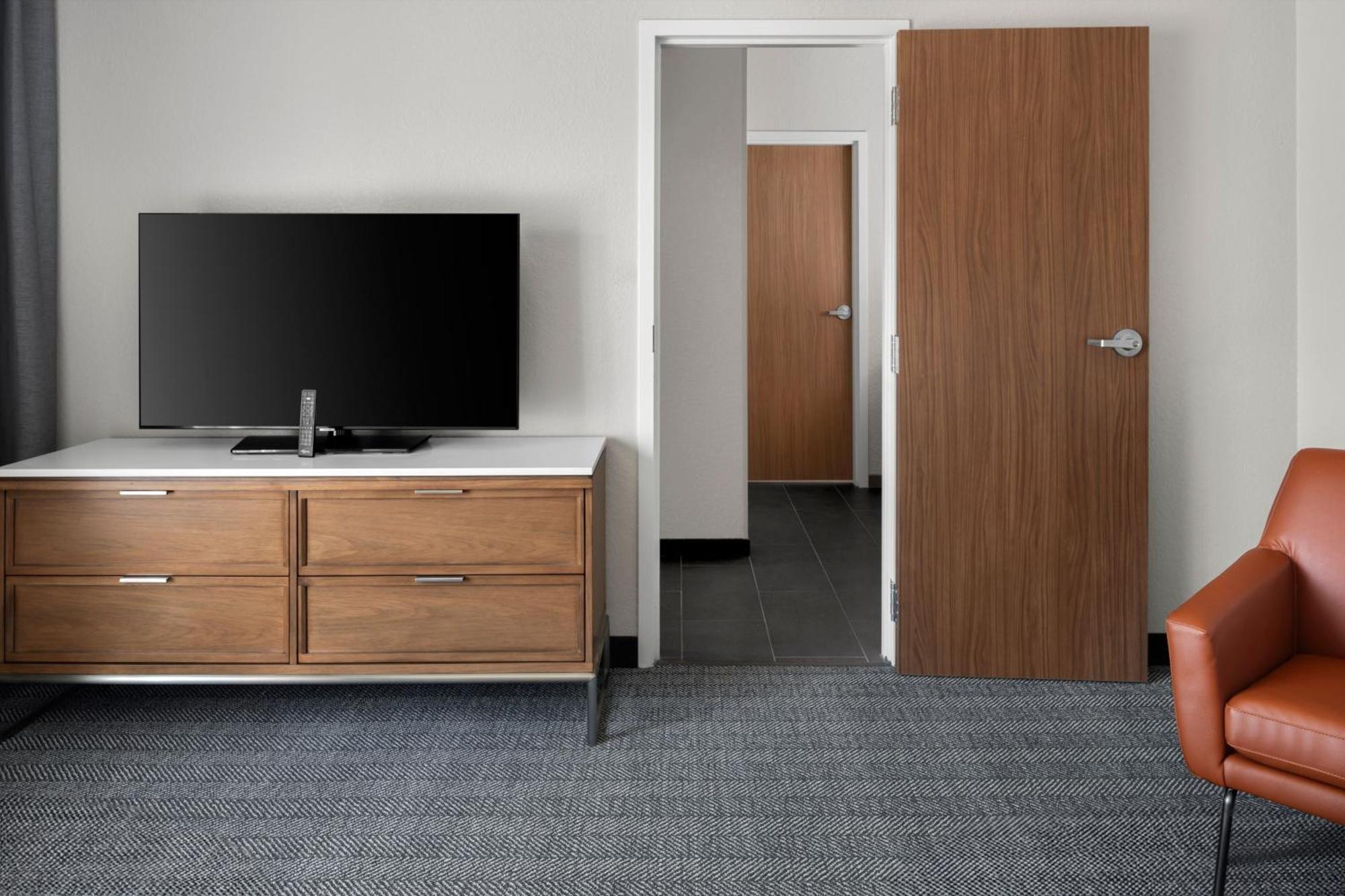 מלון Courtyard By Marriott Little Rock West מראה חיצוני תמונה