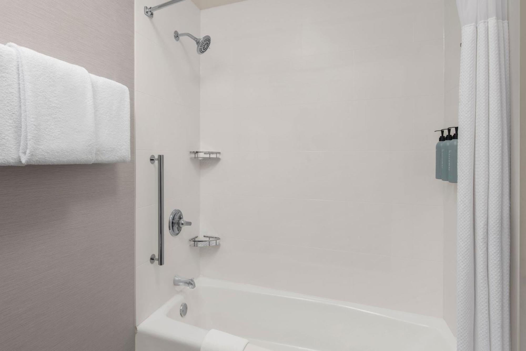 מלון Courtyard By Marriott Little Rock West מראה חיצוני תמונה
