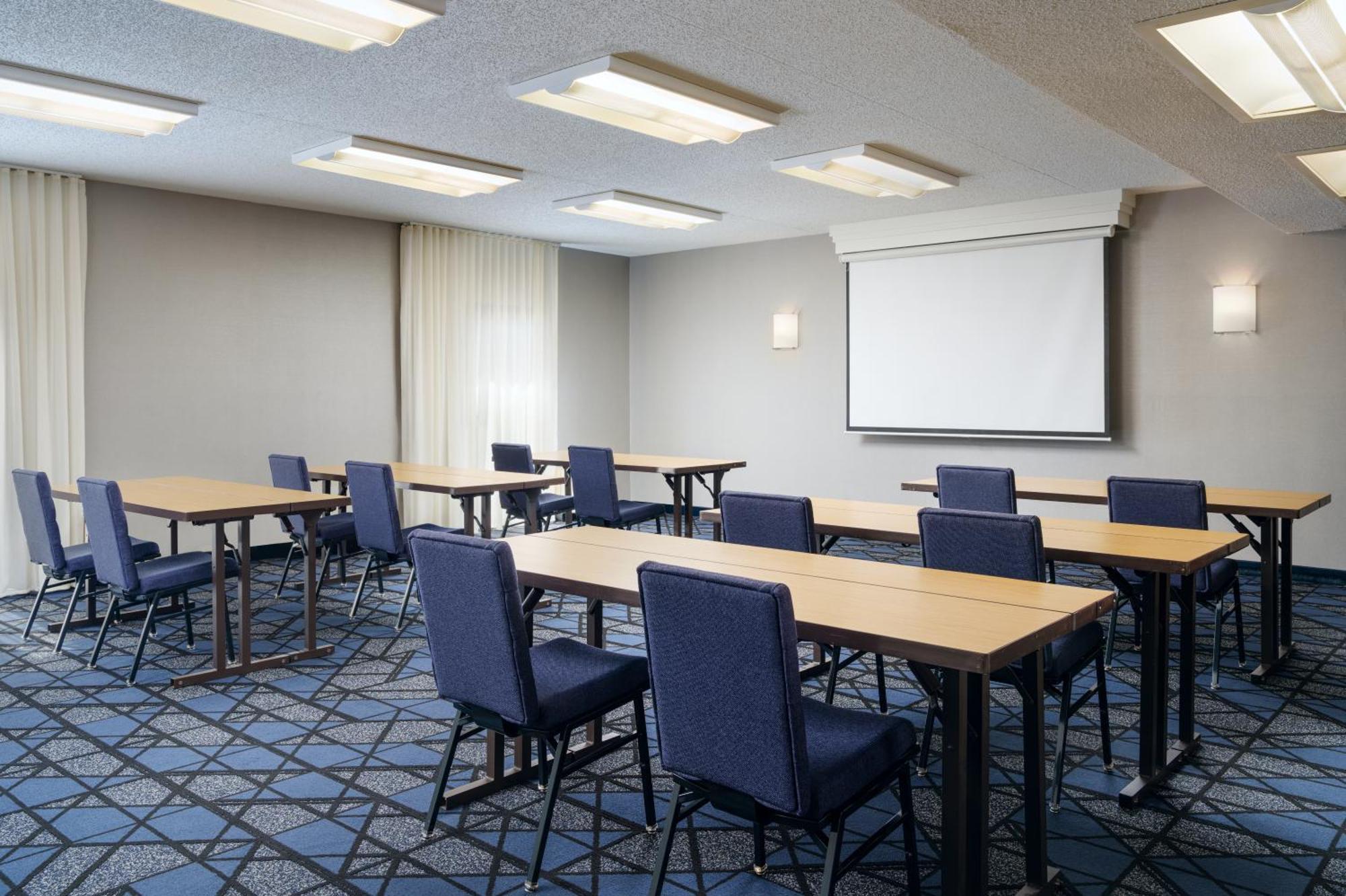 מלון Courtyard By Marriott Little Rock West מראה חיצוני תמונה