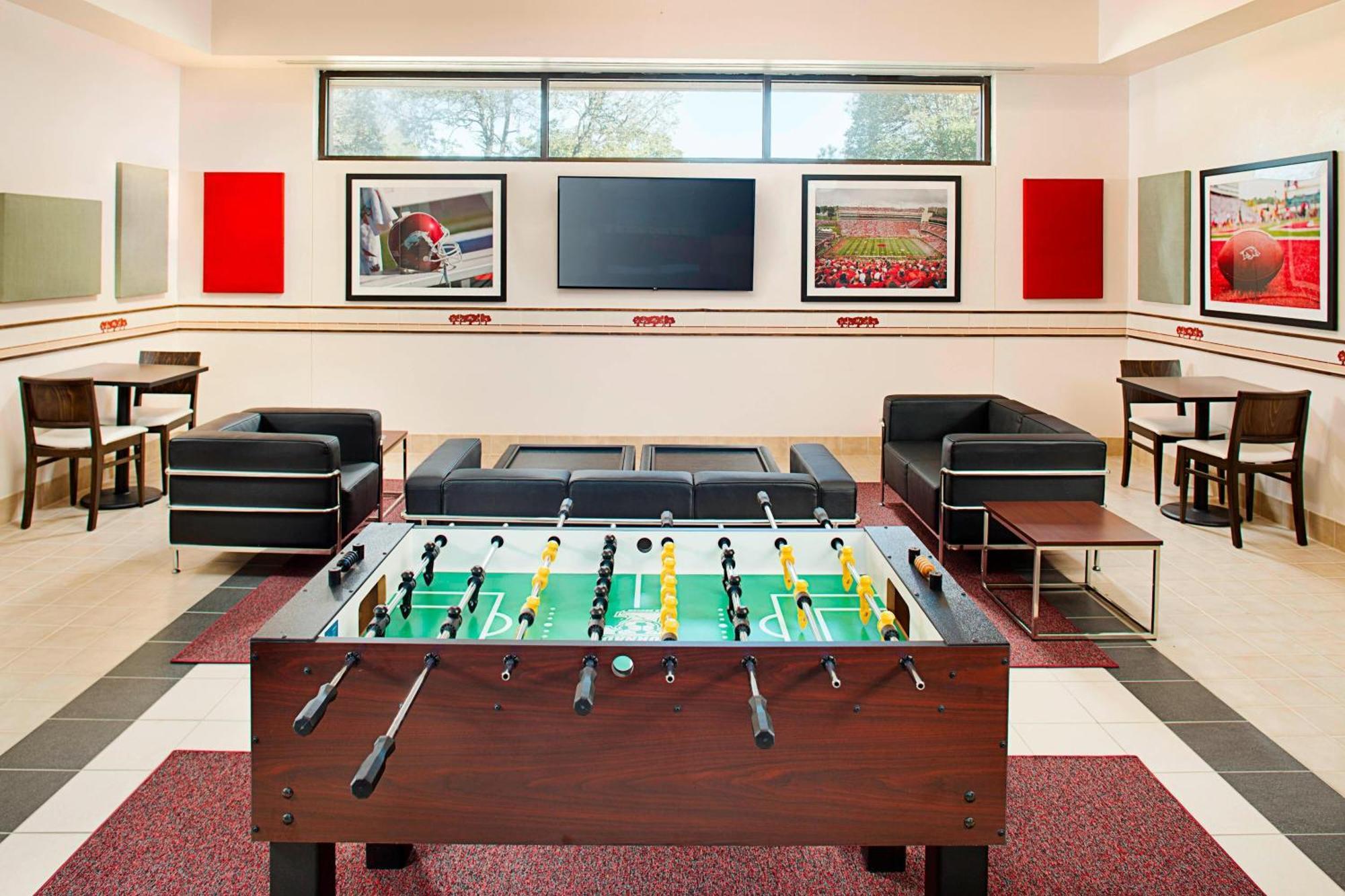 מלון Courtyard By Marriott Little Rock West מראה חיצוני תמונה