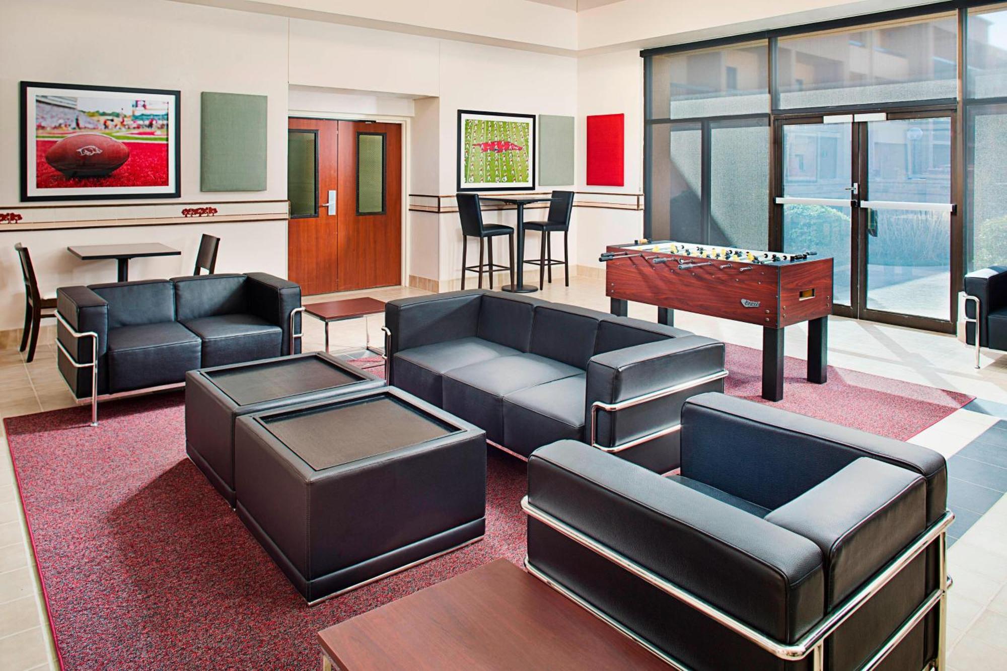 מלון Courtyard By Marriott Little Rock West מראה חיצוני תמונה