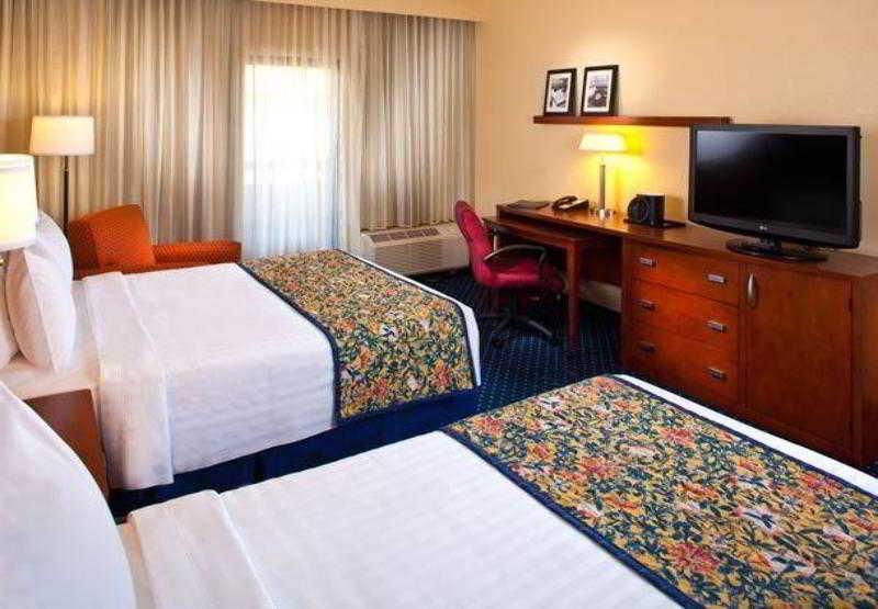 מלון Courtyard By Marriott Little Rock West חדר תמונה