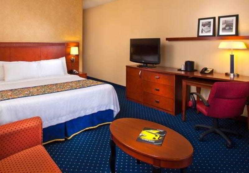מלון Courtyard By Marriott Little Rock West חדר תמונה